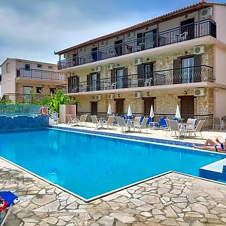 Two Brothers & Apts Hotel